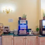 Donatello Hotell 3*