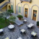 Donatello Hotell 3*