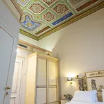 Hotell Donatello 3*